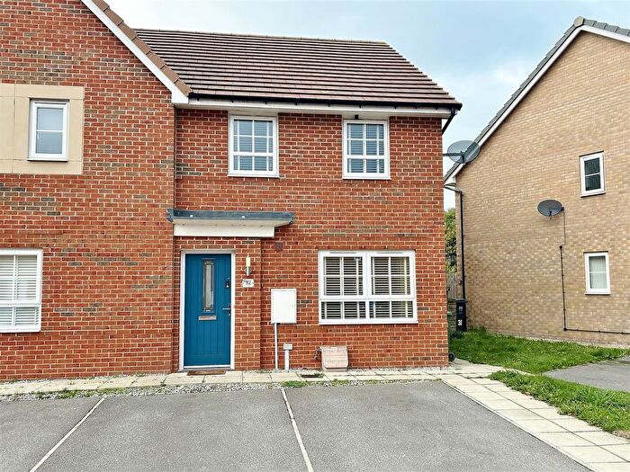 3 Bedroom Semi Detached House For Sale In Orchard Drive, Barlby, YO8