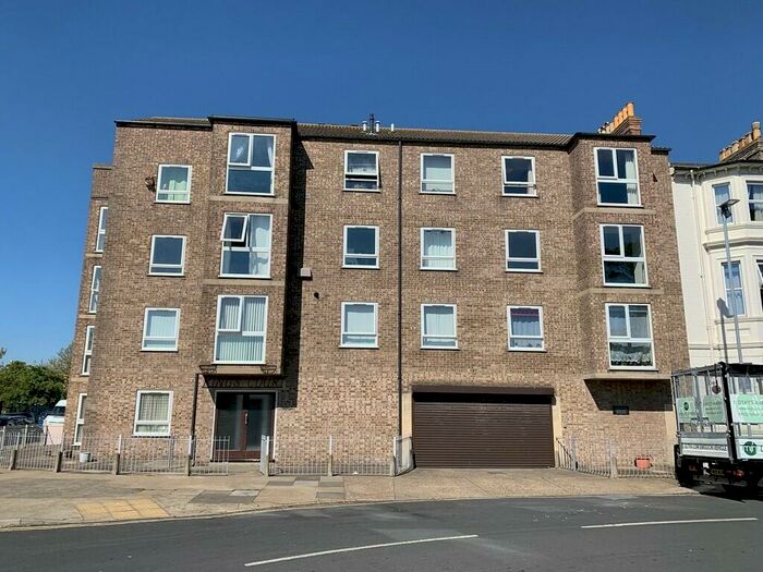 2 Bedroom Apartment To Rent In Kings Court, Great Yarmouth, NR30
