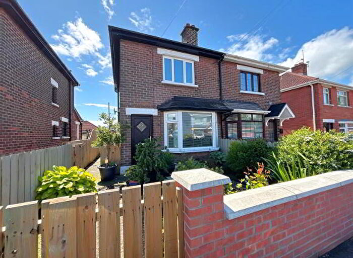 2 Bedroom Semi-Detached House For Sale In Mountainview Gardens, Belfast, BT14