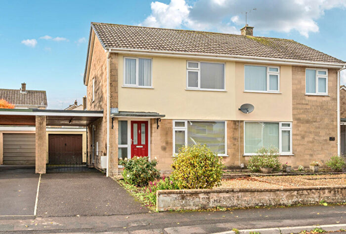 3 Bedroom Semi Detached House For Sale In Charlton Park, Midsomer Norton, Radstock, Somerset, BA3