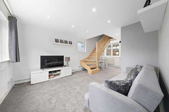 Studio To Rent In East Smithfield, Tower Hill, London, E1W