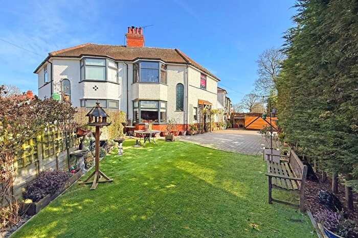 3 Bedroom Property For Sale In Skipton Road, Harrogate, HG1