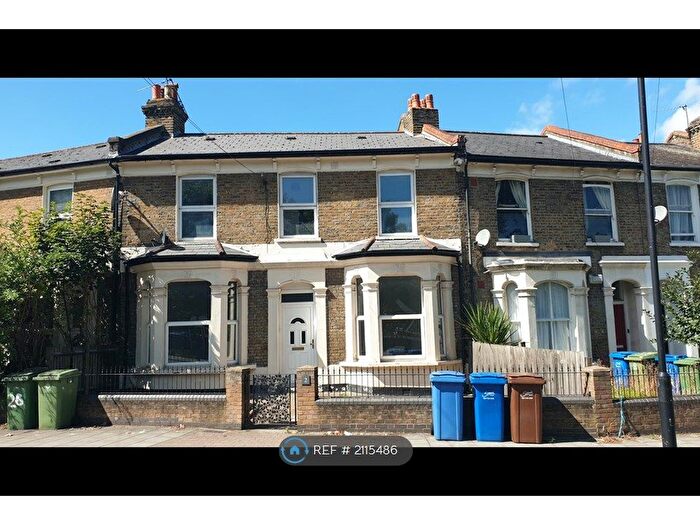 5 Bedroom Terraced House To Rent In Meeting House Lane, London, SE15
