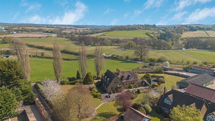 4 Bedroom Detached House For Sale In Substantial Detached Family Home - Chapmore End, SG12