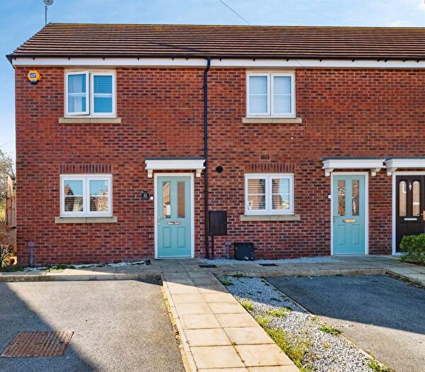 2 Bedroom End Of Terrace House For Sale In Waudby Way, Hull, HU9