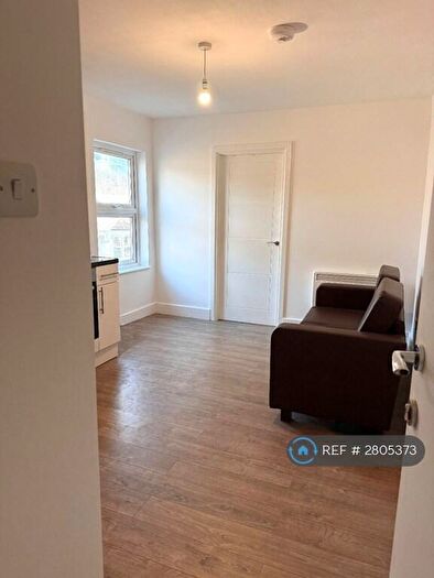 1 Bedroom Flat To Rent In Hoe St, London, E17