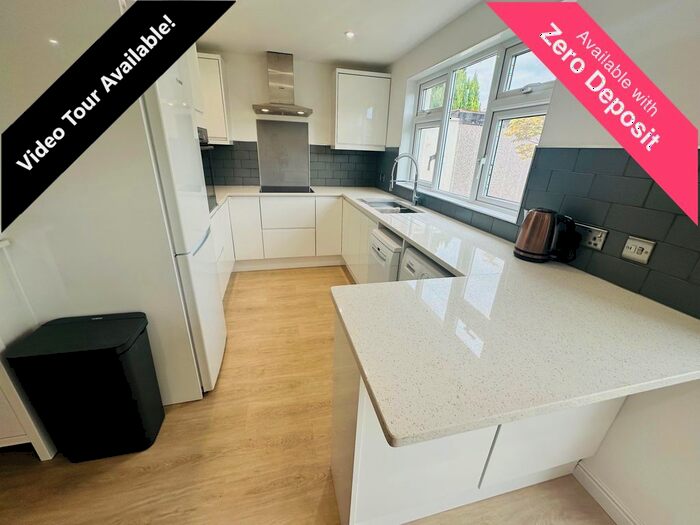 2 Bedroom Bungalow To Rent In Gussage Road, Poole, BH12