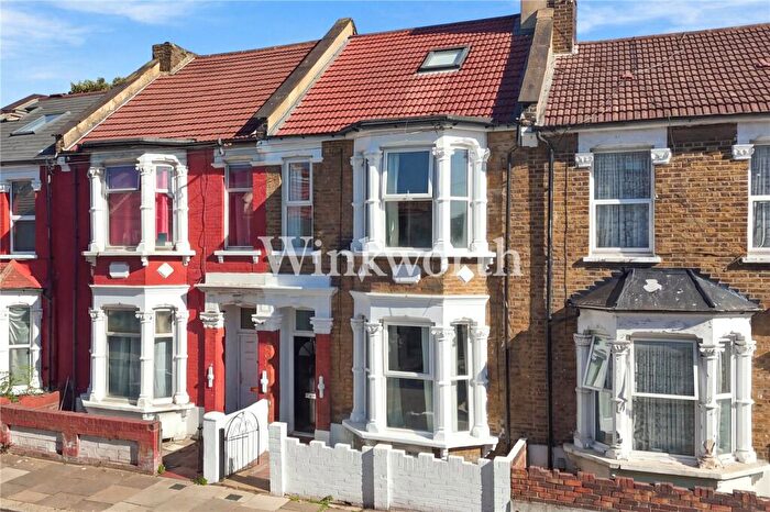 4 Bedroom Terraced House To Rent In Winchelsea Road, London, N17