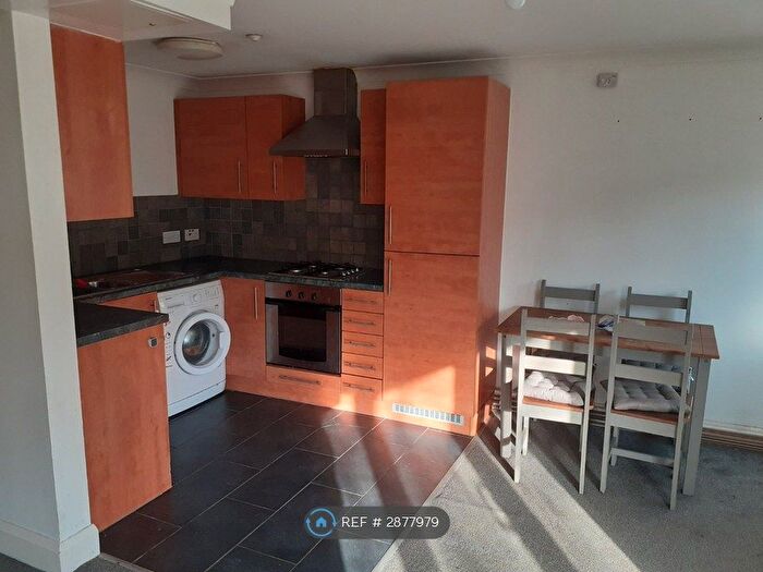 2 Bedroom Flat To Rent In Valley View, Hastings, TN35