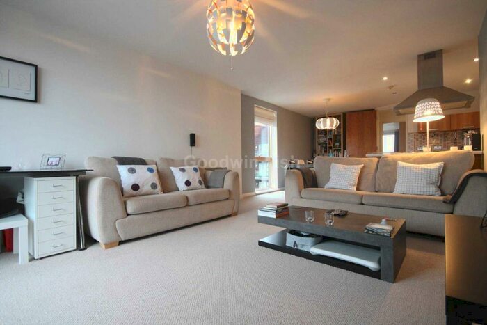 2 Bedroom Apartment To Rent In Melia House, Lord Street, Manchester, M4