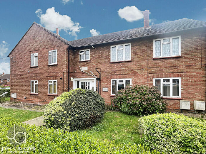 2 Bedroom Apartment For Sale In Cedar Avenue, Tiptree, Colchester, CO5