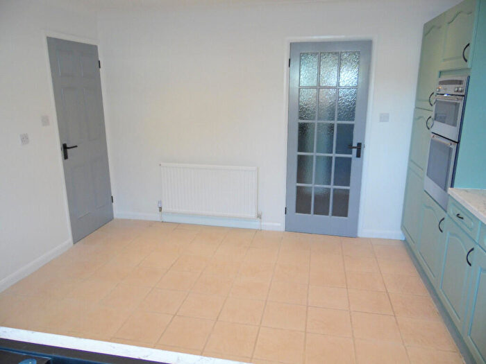 3 Bedroom Detached Bungalow For Sale In Dunlin Drive, Long Sutton, PE12