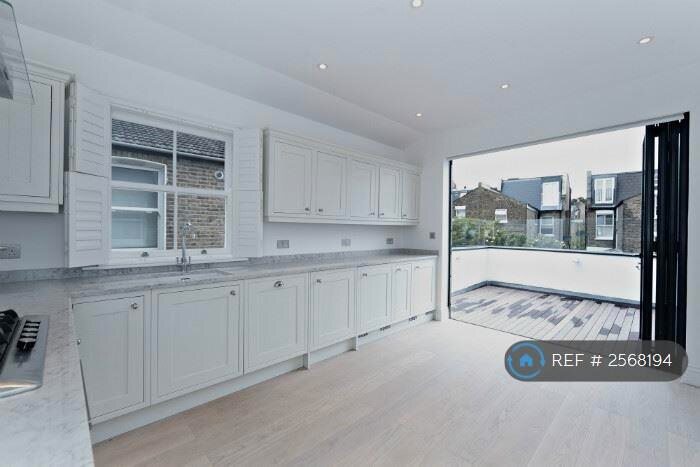 3 Bedroom Terraced House To Rent In Boundaries Road, London, SW12