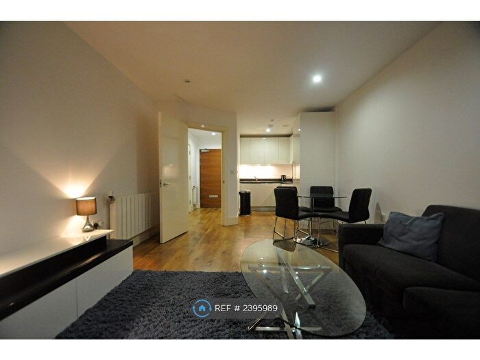 1 Bedroom Flat To Rent In Warehouse Court, London, SE18