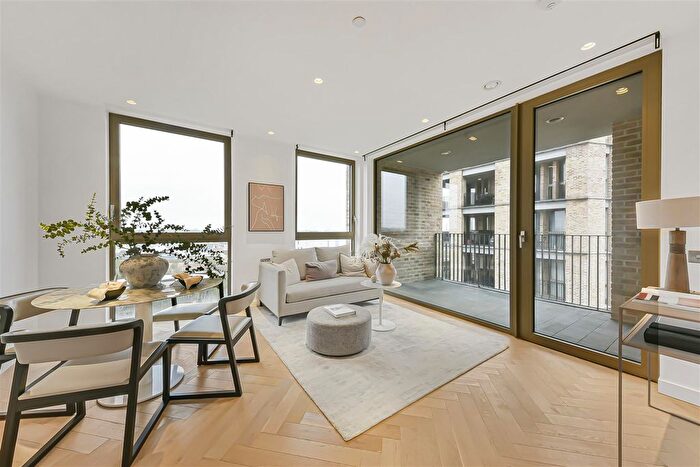 2 Bedroom Flat For Sale In Oberman Road, London, NW10