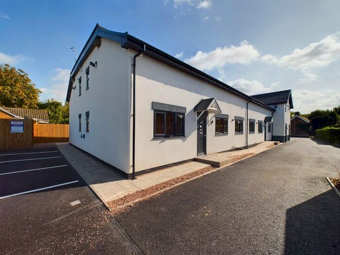 2 Bedroom Flat For Sale In Ground Floor Apartments @ Cross Road, Albrighton, WV7