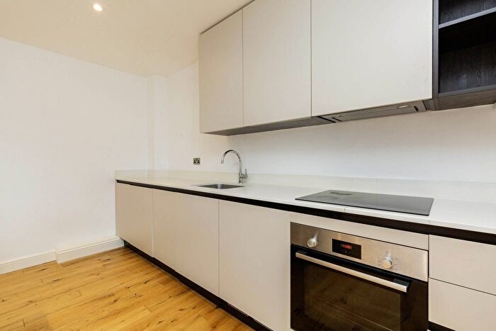 1 Bedroom Flat To Rent In Oxgate Lane, London, NW2