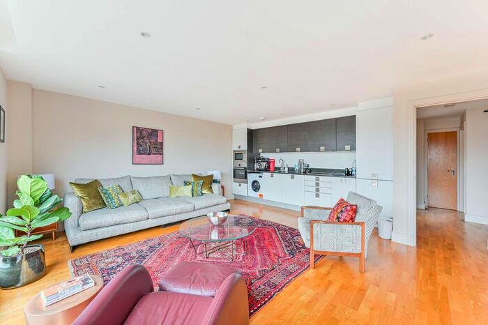 2 Bedroom Flat To Rent In Hillyard Street, Stockwell, London, SW9