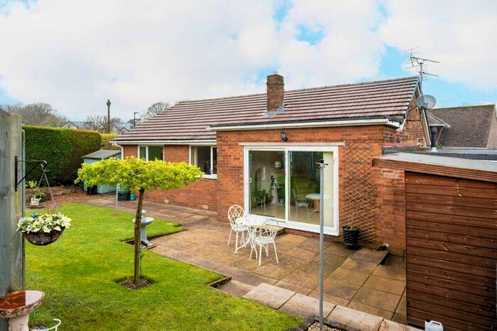 3 Bedroom Bungalow For Sale In Rochester Road, Lodge Moor, Sheffield, S10