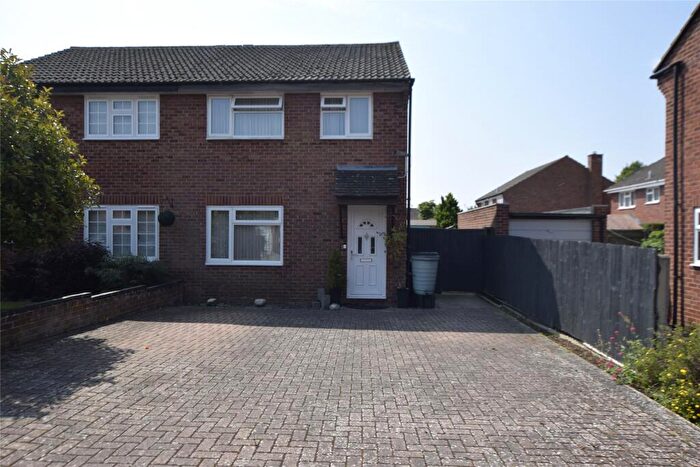 3 Bedroom Semi-Detached House To Rent In Charney Avenue, Abingdon, Oxfordshire, OX14