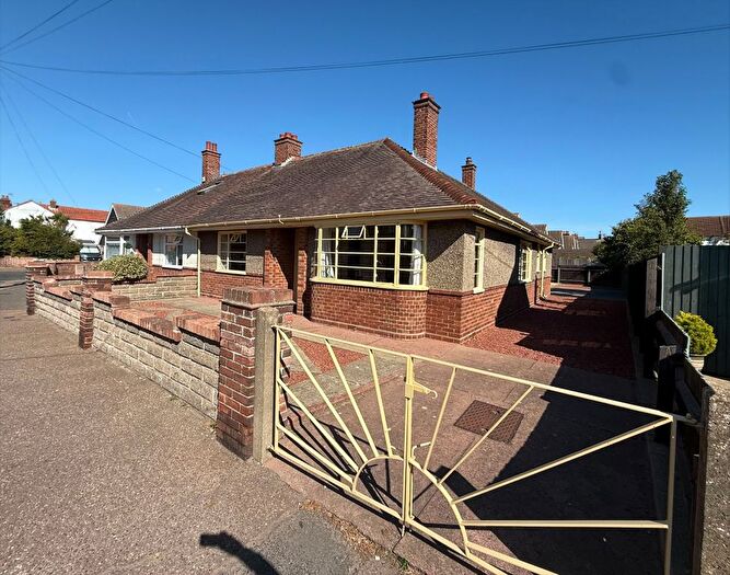 3 Bedroom Semi-Detached Bungalow For Sale In Tan Lane, Caister-On-Sea, NR30