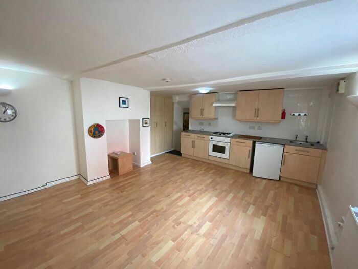 2 Bedroom Apartment To Rent In Town Street, Stanningley, Pudsey, LS28