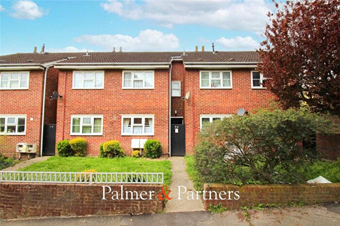 2 Bedroom Apartment For Sale In Bennett Court, Colchester, Essex, CO4