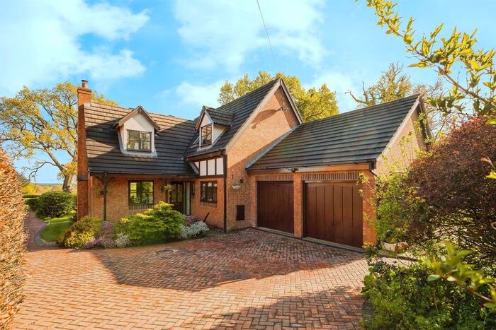 4 Bedroom Detached House For Sale In High Cross Lane, Clutton, Chester, CH3