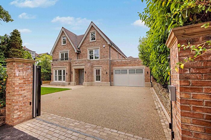 5 Bedroom Detached House For Sale In Murieston Road, Hale, WA15