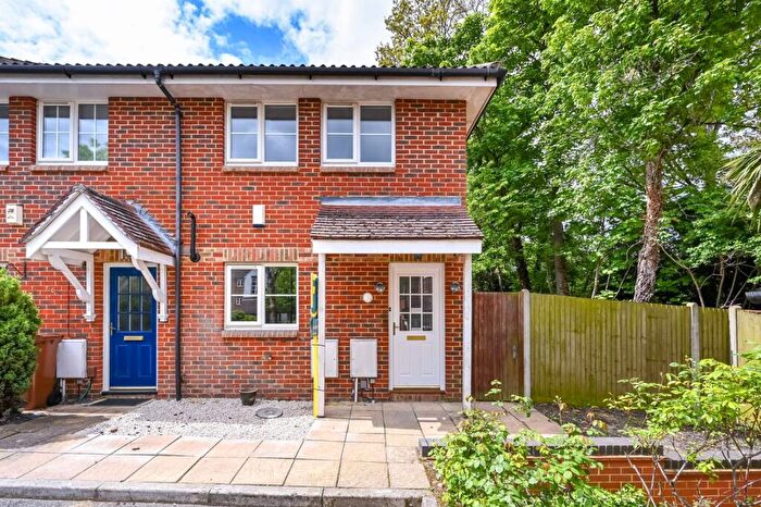 2 Bedroom End Of Terrace House To Rent In Autumn Drive, Sutton, SM2