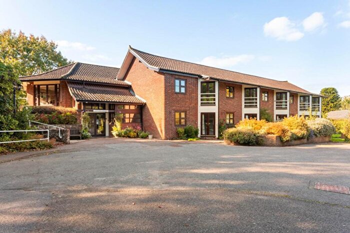 1 Bedroom Apartment For Sale In Cagefoot Lane, Henfield, BN5