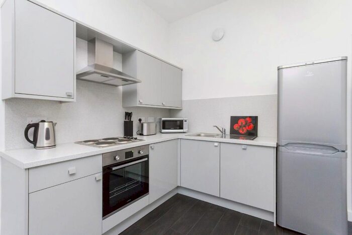 2 Bedroom Flat To Rent In Duke Street, Dennistoun, Glasgow, G31