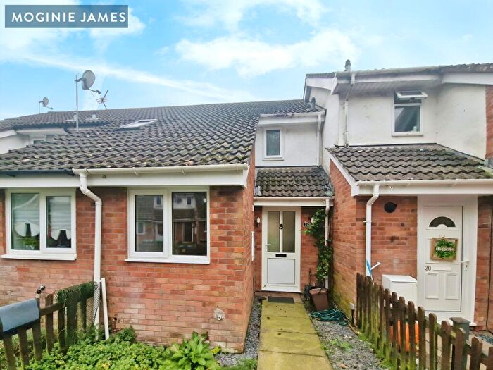 2 Bedroom Terraced House To Rent In The Dell, CF3