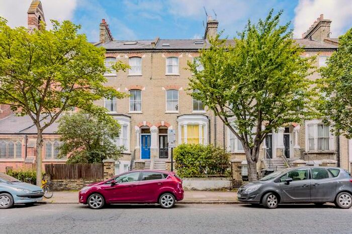 1 Bedroom Flat To Rent In Hanley Road, Finsbury Park, N4