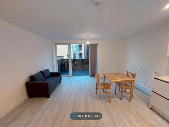 1 Bedroom Flat To Rent In Tabbard Apartments, London, W3