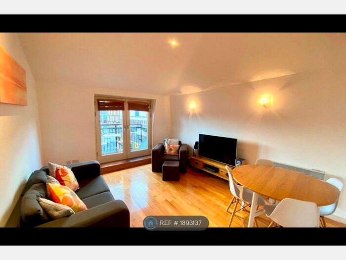 2 Bedroom Flat To Rent In City Road, London, EC1V