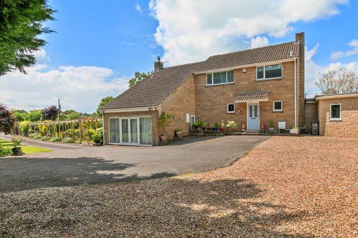 4 Bedroom Detached House For Sale In Station Road, Castle Cary, BA7