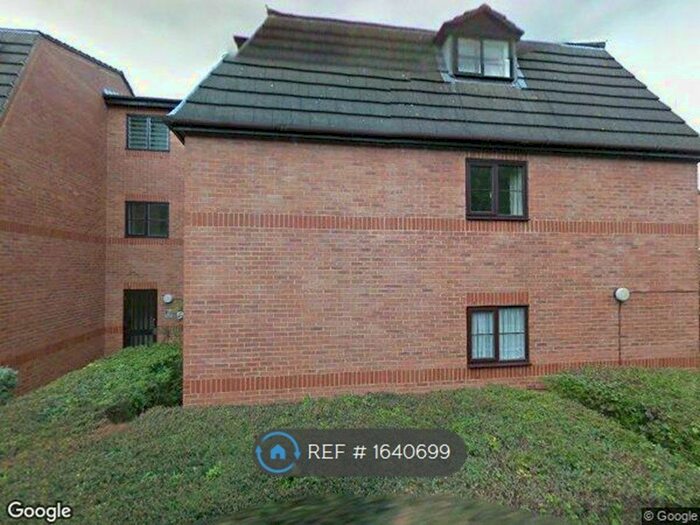 1 Bedroom Flat To Rent In Gladbeck Way, Enfield, EN2