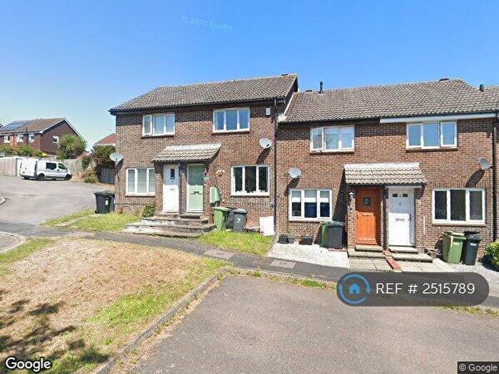 2 Bedroom End Of Terrace House To Rent In Quebec Gardens, Southampton, SO31