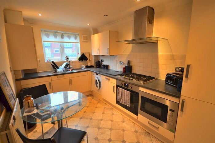 2 Bedroom Apartment To Rent In Bridgewater Street, Sale, M33