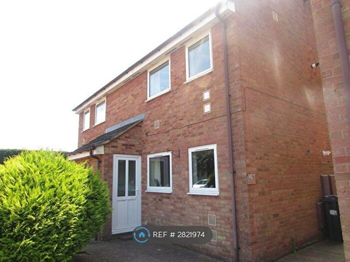 1 Bedroom Maisonette To Rent In Drew Crescent, Kenilworth, CV8