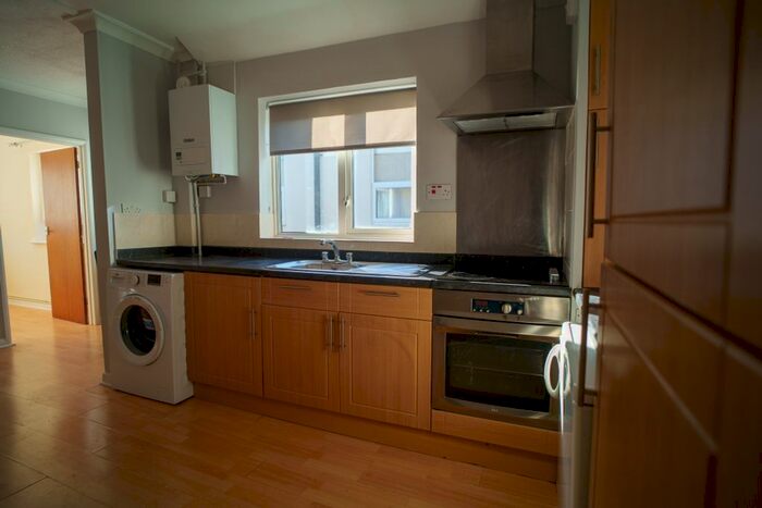 1 Bedroom Flat To Rent In A Market Street, Watford, WD18