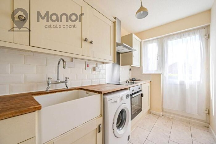 1 Bedroom Flat To Rent In Dunnock Road, East Ham, E6