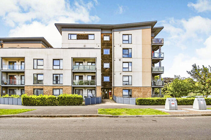 2 Bedroom Flat For Sale In Hammonds Drive, Peterborough, PE1