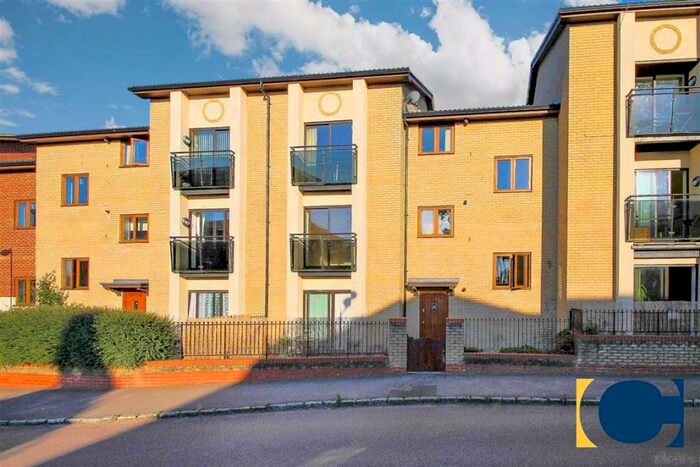 2 Bedroom Apartment To Rent In Kelling Way, Broughton, Milton Keynes, Bucks, MK10