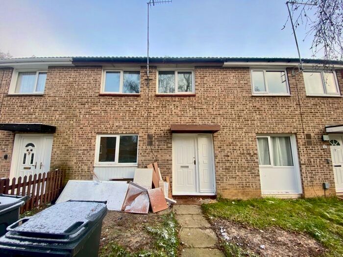 3 Bedroom House To Rent In Greatmeadow, NN3