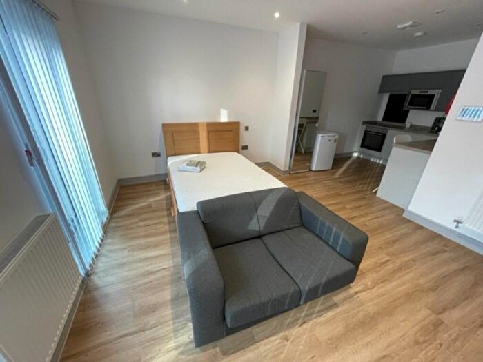 Studio To Rent In Park View, Exeter, EX6