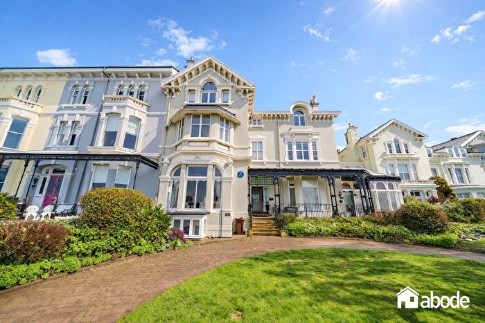 3 Bedroom Flat To Rent In Waterloo, Liverpool, L22