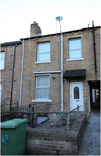 2 Bedroom Terraced House To Rent In Moorbottom Road, Huddersfield, HD1