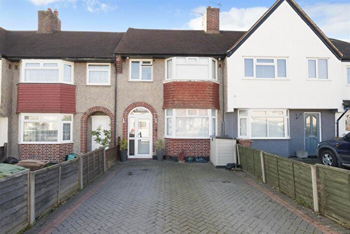 3 Bedroom Terraced House For Sale In Buckhurst Avenue, Carshalton, SM5